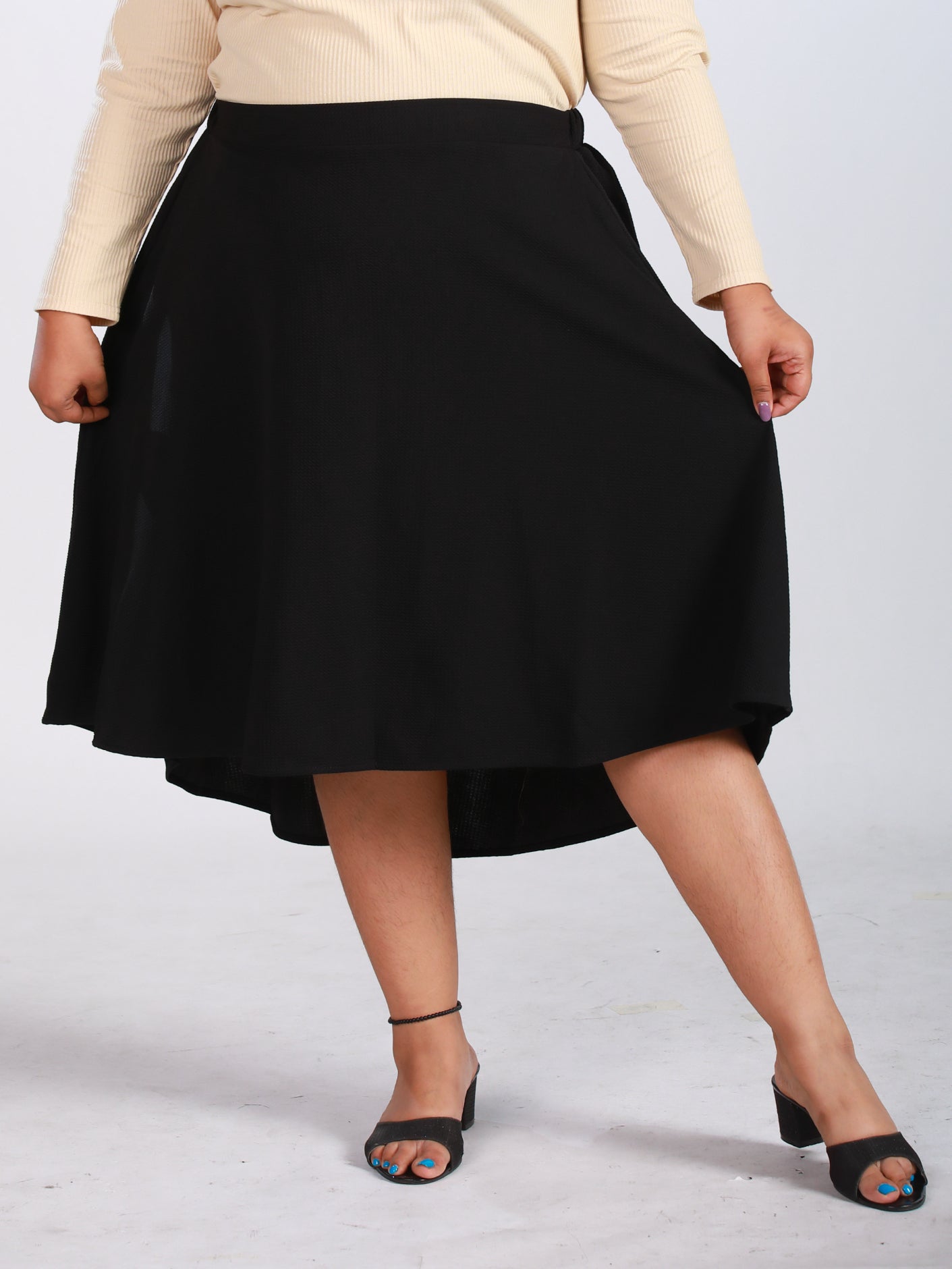 Plus Size High-Low Flare Skirt in Black