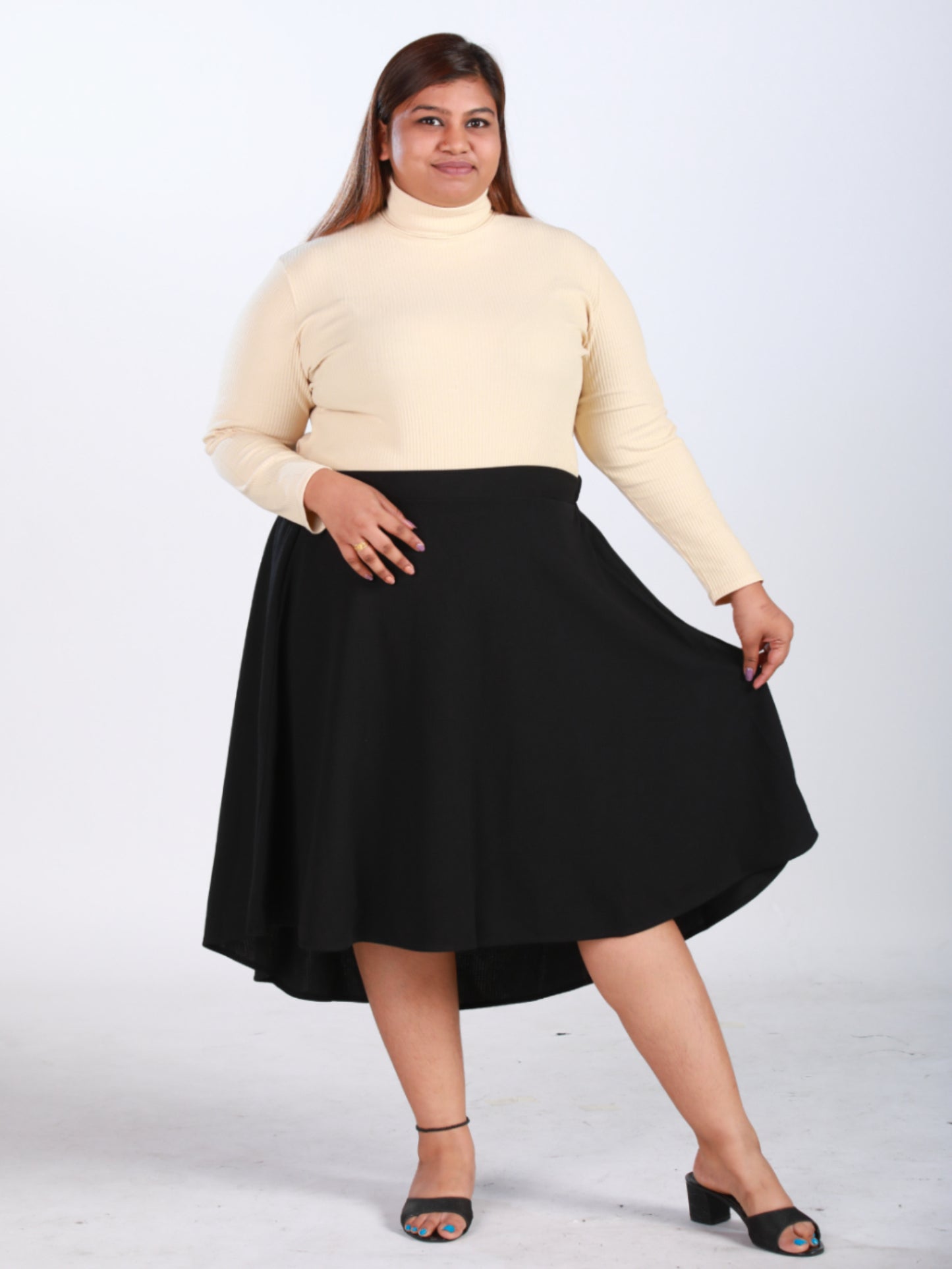 Plus Size High-Low Flare Skirt in Black