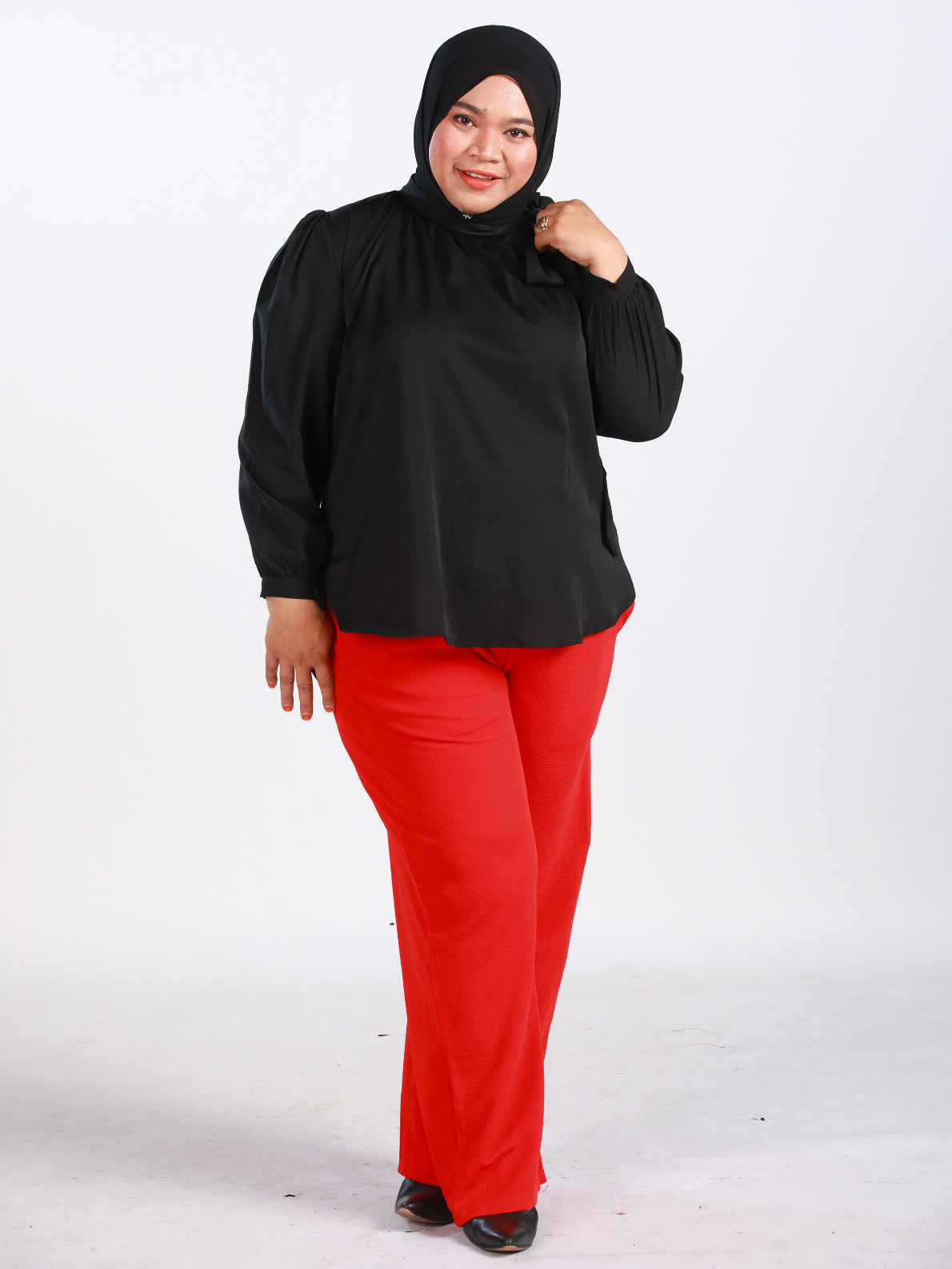 Plus Size Tie-Neck Gathered Flare Blouse in Black
