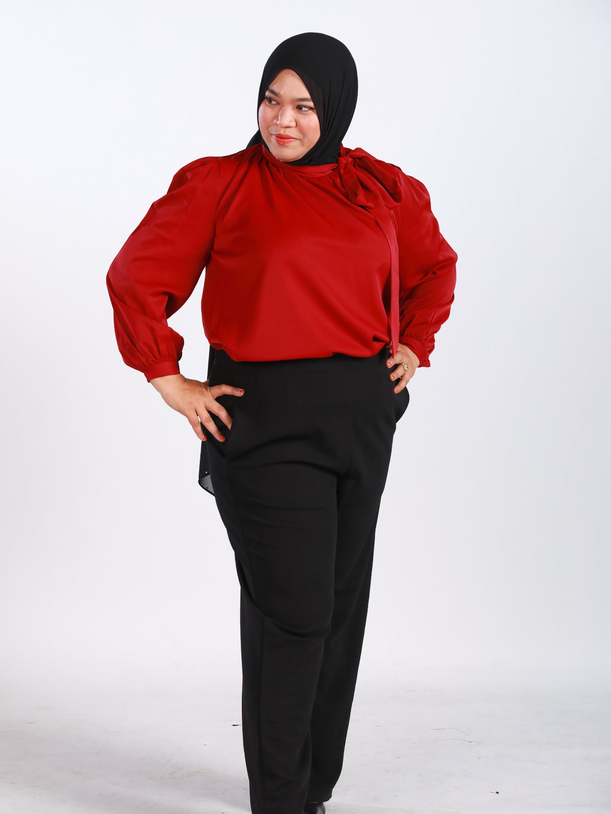 Plus Size High-Waist Pants in Black